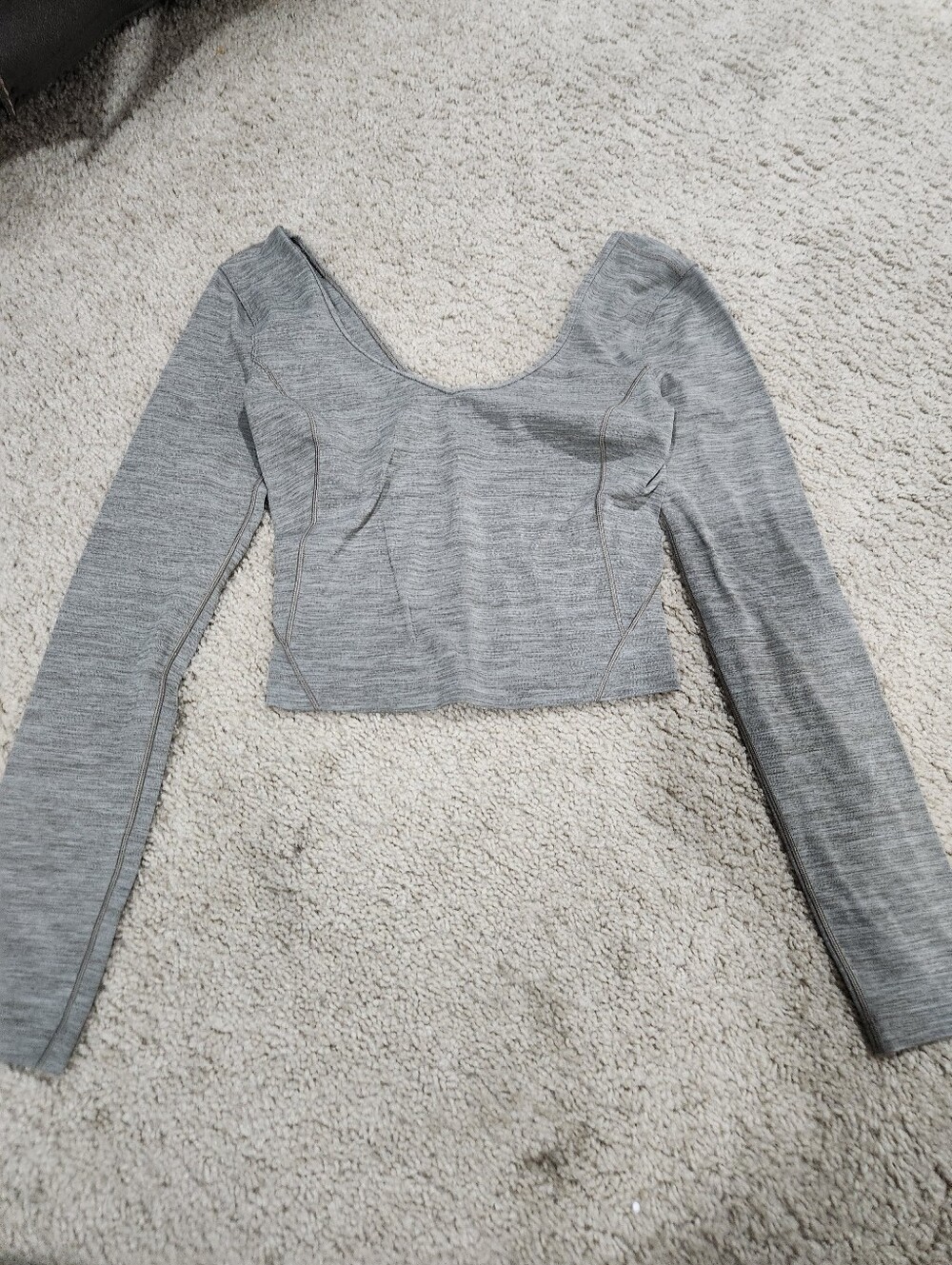 lululemon athletica Gray Long-Sleeve Scoop Back Crop Top